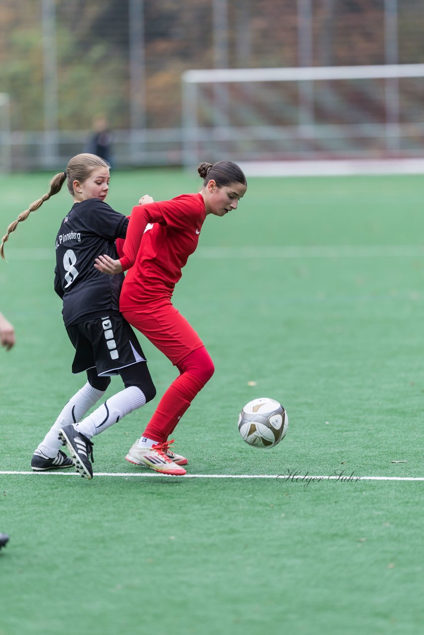 Bild 394 - wCJ VfL Pinneberg - Eimsbuettler TV : Ergebnis: 0:3